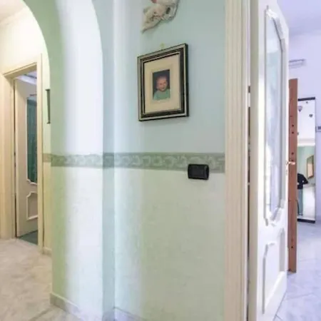 Napoleon In Principe Umberto Square Napoli