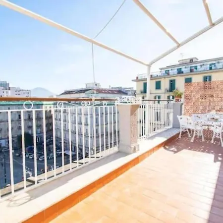 Appartamento Napoleon In Principe Umberto Square *